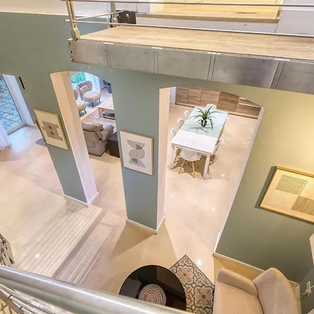 בית נופש 4br In Prime Location Just Off The Promenade By 360 Estates *