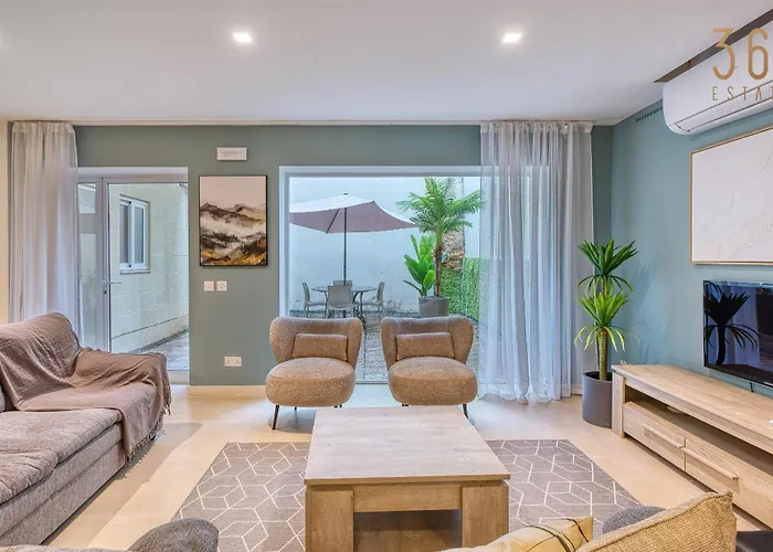 4br In Prime Location Just Off The Promenade By 360 Estates בית נופש