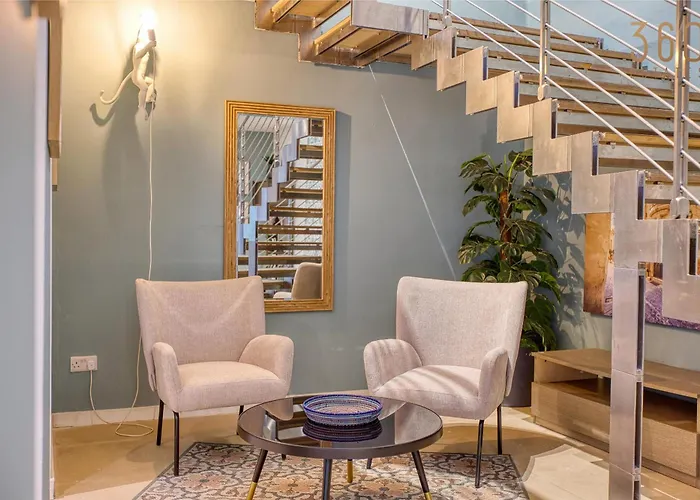 Σπίτι διακοπών 4br In Prime Location Just Off The Promenade By 360 Estates *