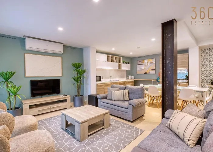 Σπίτι διακοπών 4br In Prime Location Just Off The Promenade By 360 Estates *