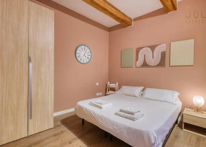 Casa vacanze 4br In Prime Location Just Off The Promenade By 360 Estates Sliema