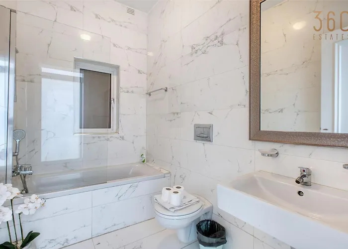 4br In Prime Location Just Off The Promenade By 360 Estates