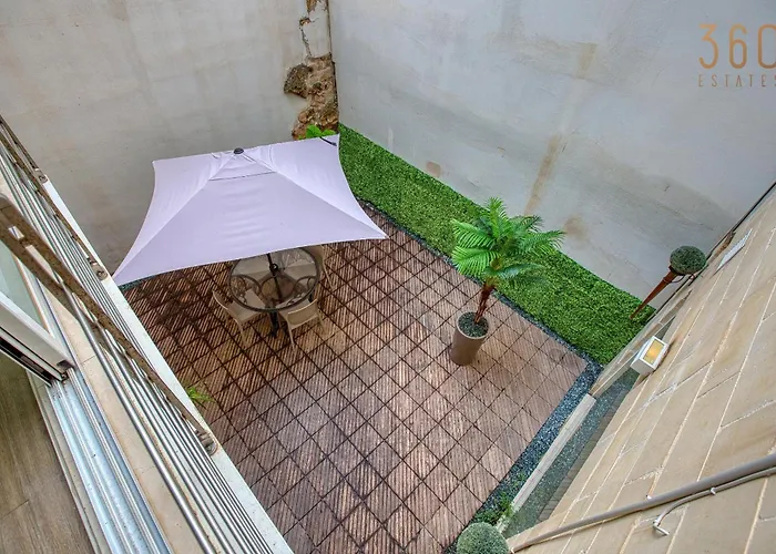 בית נופש 4br In Prime Location Just Off The Promenade By 360 Estates סליאמה