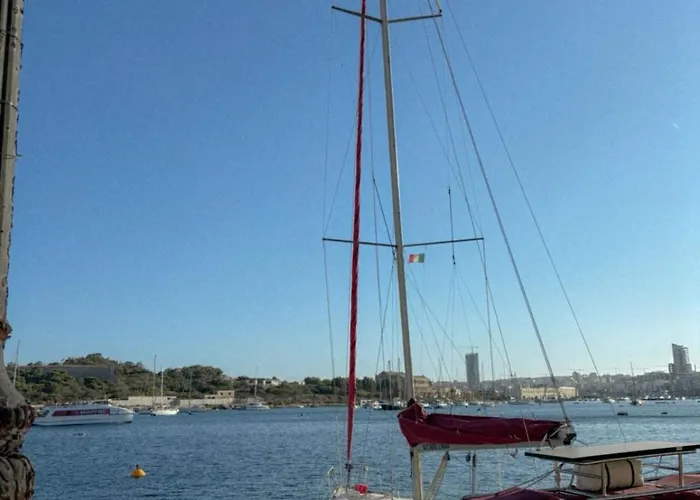 4br In Prime Location Just Off The Promenade By 360 Estates