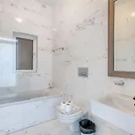 4br In Prime Location Just Off The Promenade By 360 Estates