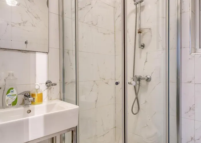 4br In Prime Location Just Off The Promenade By 360 Estates *